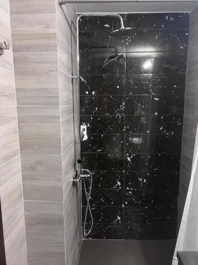 Jacuzzi Suites 2 Tesalonika Bagian luar foto